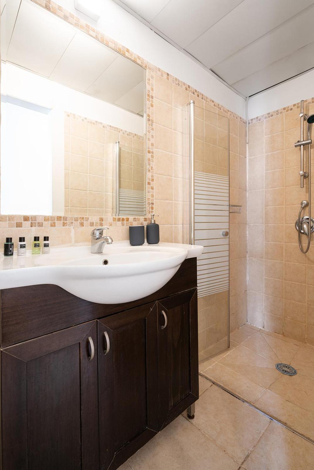 Yarkon - By Beach Apartments Tlv Tel Aviv Room photo